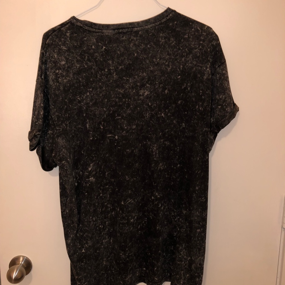 Forever 21 Large Marble Tee - Picture 2 of 3